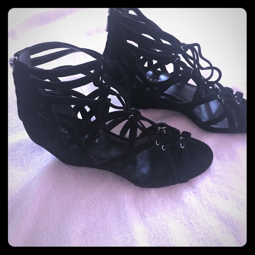 Kenneth Cole Dylan Strappy Gladiator Sandals